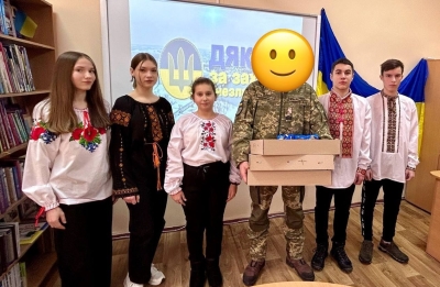 Діти Бучанської громади передали захисникам дрони-камікадзе